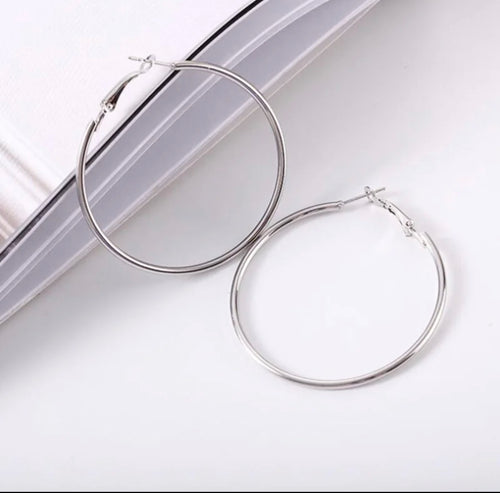 LARGE HOOP EARRING